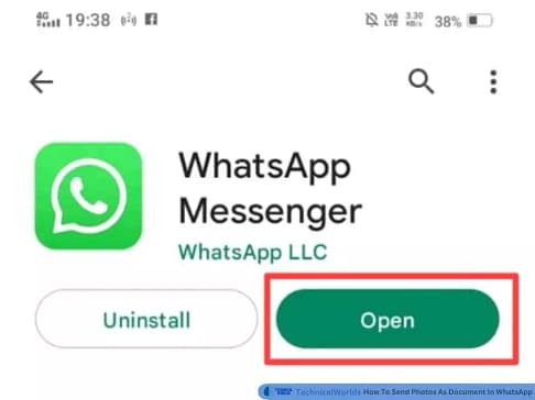 WhatsApp messenger in Playstore 